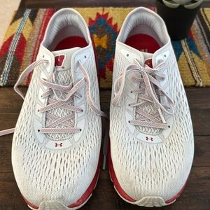 Men’s Under Armour Hovr Sonic UW Wisconsin logo
Size 10.5